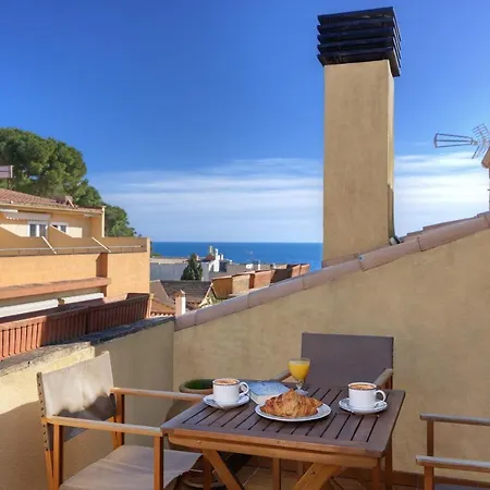 Sleeps 8 Llafranc