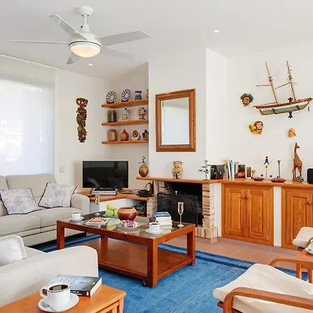 Sleeps 8 * Llafranc