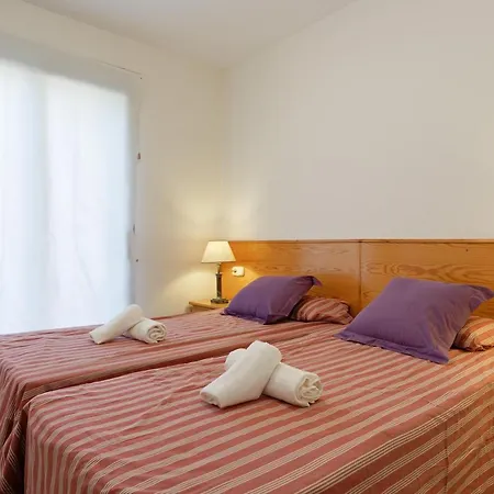 Sleeps 8 Apartment Llafranc